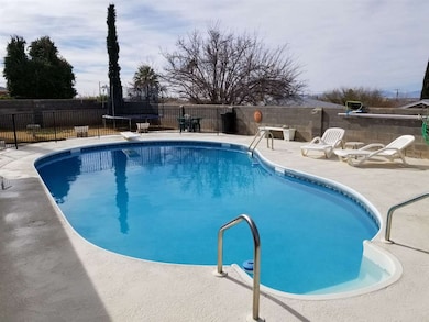 403 Zia Ave, Alamogordo, NM 88310 - photo 5