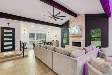 198 Guadalupe River Dr, Seguin, TX 78155 - photo 5