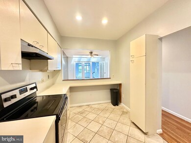2429 18th St NW, Washington, DC 20009 - photo 4