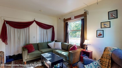 325 N Sycamore St, Lansing, MI 48933 - photo 4