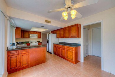 006_Kitchen