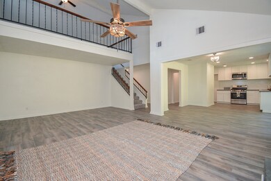 8711 Saratoga Forest Dr, Houston, TX 77088 - photo 3