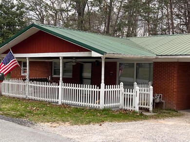 1933EC73-8244-4684-8F2C-80D3E249BE52