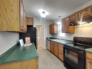 2272 N Hazel St, Maplewood, MN 55109 - photo 7