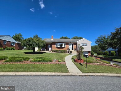 3325 Willow Grove Ave, Reading, PA 19605 - photo 3