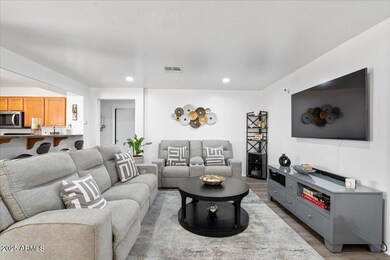 09-Family Room