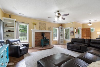 06-Living Room