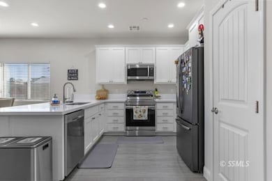 332 Abigail St, Ridgecrest, CA 93555 - photo 7