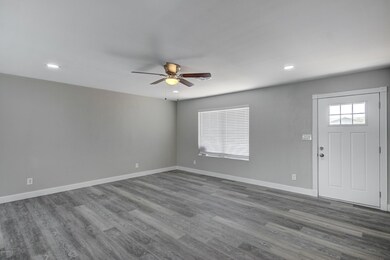 725 N 102nd Pl-12