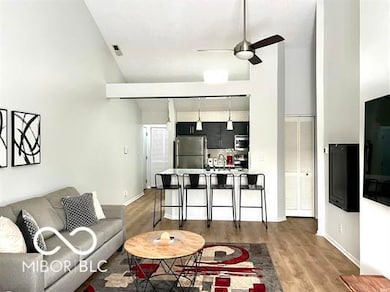 1982 E Bay Pointe Dr unit 34, Bloomington, IN 47401 - photo 5