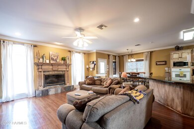 4_Living Room-1 (11)