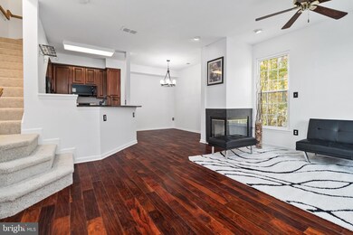 8321 Sanderling Way unit 25, Lorton, VA 22079 - photo 2