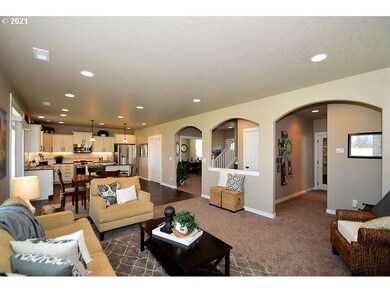 5300 Squirrel St, Springfield, OR 97478 - photo 6