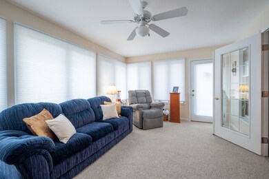 6061 N Stratton Ct, Columbus, IN 47203 - photo 4