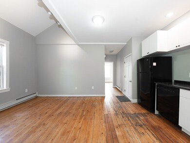 43 Clifton St unit 43, Cambridge, MA 02140 - photo 4