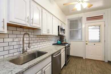 6220 N Francisco Ave unit 1N, Chicago, IL 60659 - photo 6