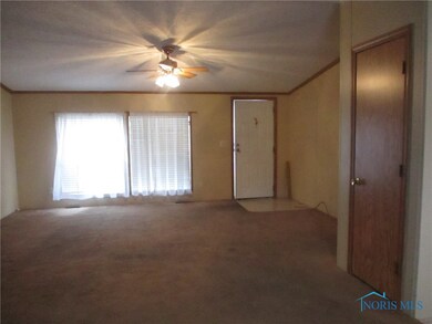 1924 Woodridge Crescent, Findlay, OH 45840 - photo 5