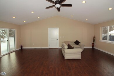 LivingRm1