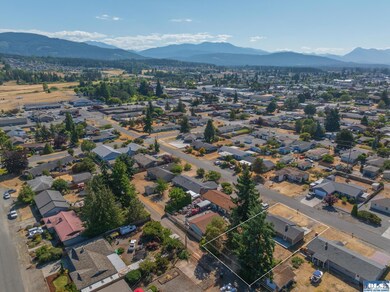406 N Matriotti Ave, Sequim, WA 98382 - photo 3