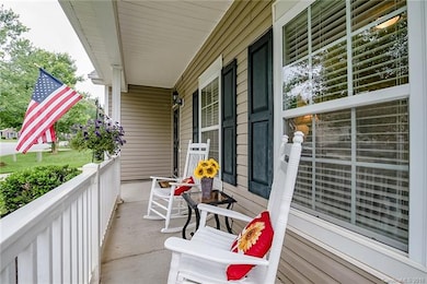 2453 Marthas Ridge Dr, Statesville, NC 28625 - photo 2