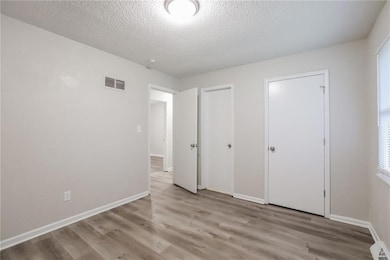 314 SE Crescent St, Lees Summit, MO 64063 - photo 7