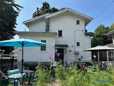 3041 135th St, Toledo, OH 43611 - photo 2