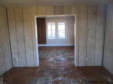 11 Rawson St, Albany, NY 12206 - photo 4