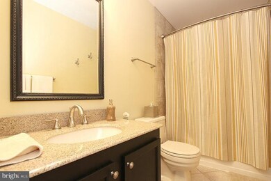 11614 Deer Forest Rd, Reston, VA 20194 - photo 5