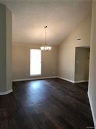 Dining area - open to living room - fresh paint, n