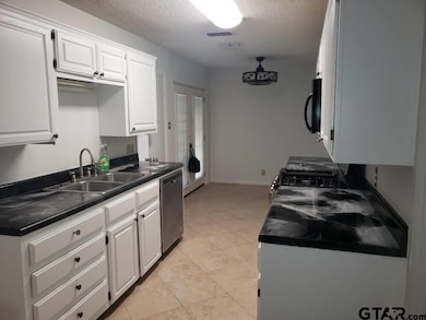 6027 Whispering Ln, Tyler, TX 75707 - photo 4