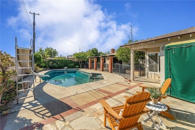 562 E Allen Ave, San Dimas, CA 91773 - photo 5