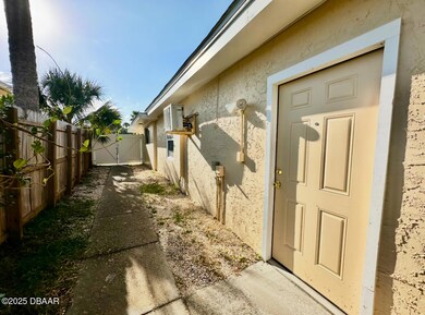 1104 Jacaranda Ave unit 1, Daytona Beach, FL 32118 - photo 3