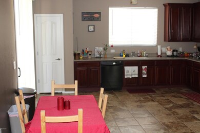 2814 W Checkerspot Dr, Tucson, AZ 85741 - photo 5