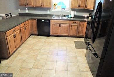 41190 Queen Arbor Ct, Mechanicsville, MD 20659 - photo 5