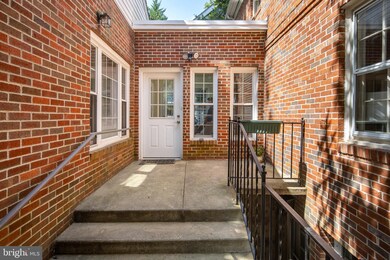 3500 Shepherd St, Chevy Chase, MD 20815 - photo 5