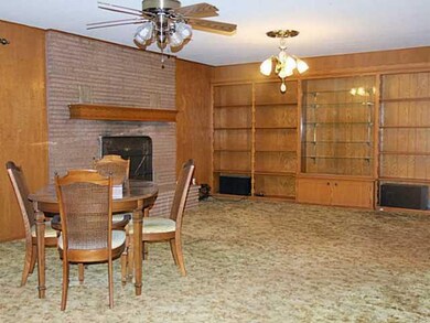 Den/Family/Great Room.