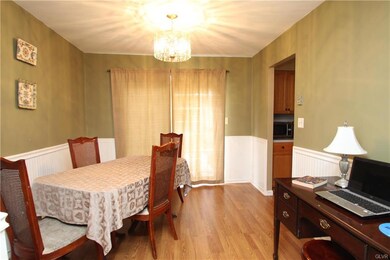 5663 Wedge Ln, Allentown, PA 18106 - photo 3