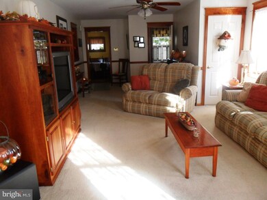 700 N Warren St, Orwigsburg, PA 17961 - photo 3