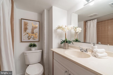 1683 35th St NW unit B, Washington, DC 20007 - photo 7