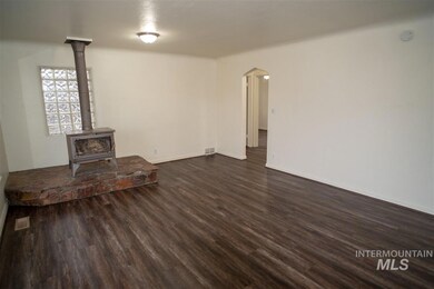 207 E Colorado Ave, Nampa, ID 83686 - photo 5