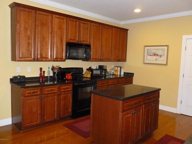 3650 Eloise St, Jacksonville, FL 32205 - photo 7