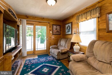 802 Martin Rd, Essex, MD 21221 - photo 7