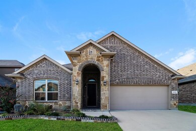 2104 Moonsail Ln, Denton, TX 76210 - photo 2
