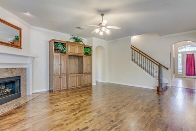 951 Park Forest Dr, Hurst, TX 76053 - photo 6