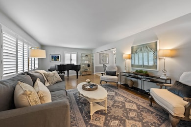 Relaxing Spacious Living Room