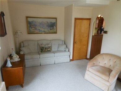 100 Austin Ave, Greenville, RI 02828 - photo 7