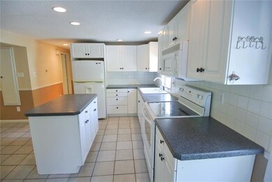 8 Old Salt Rd, Old Orchard Beach, ME 04064 - photo 2