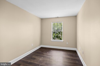 225 Hawthorne Way unit 225, Riverside, NJ 08075 - photo 5