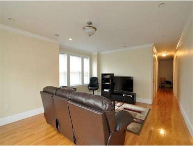 10 Romsey St unit 2, Boston, MA 02125 - photo 4
