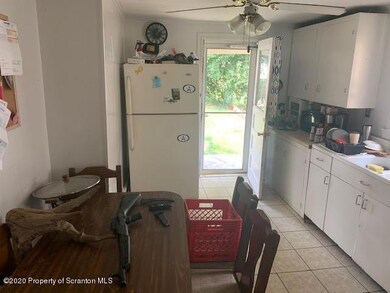 525 Hickory St, Old Forge, PA 18518 - photo 6